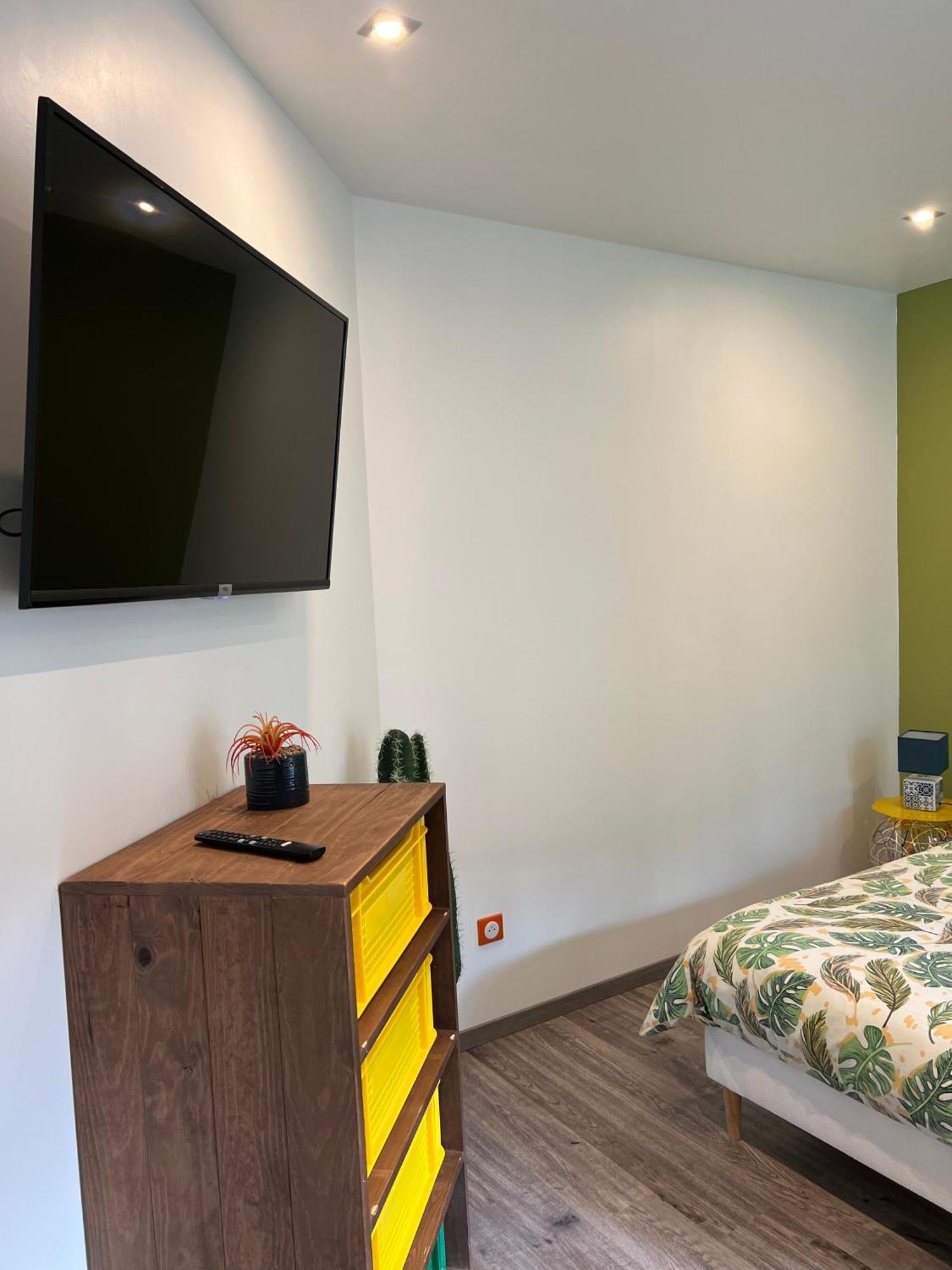 Les Haltes De La Rive Gauche Apartment Sury-pres-Lere Luaran gambar
