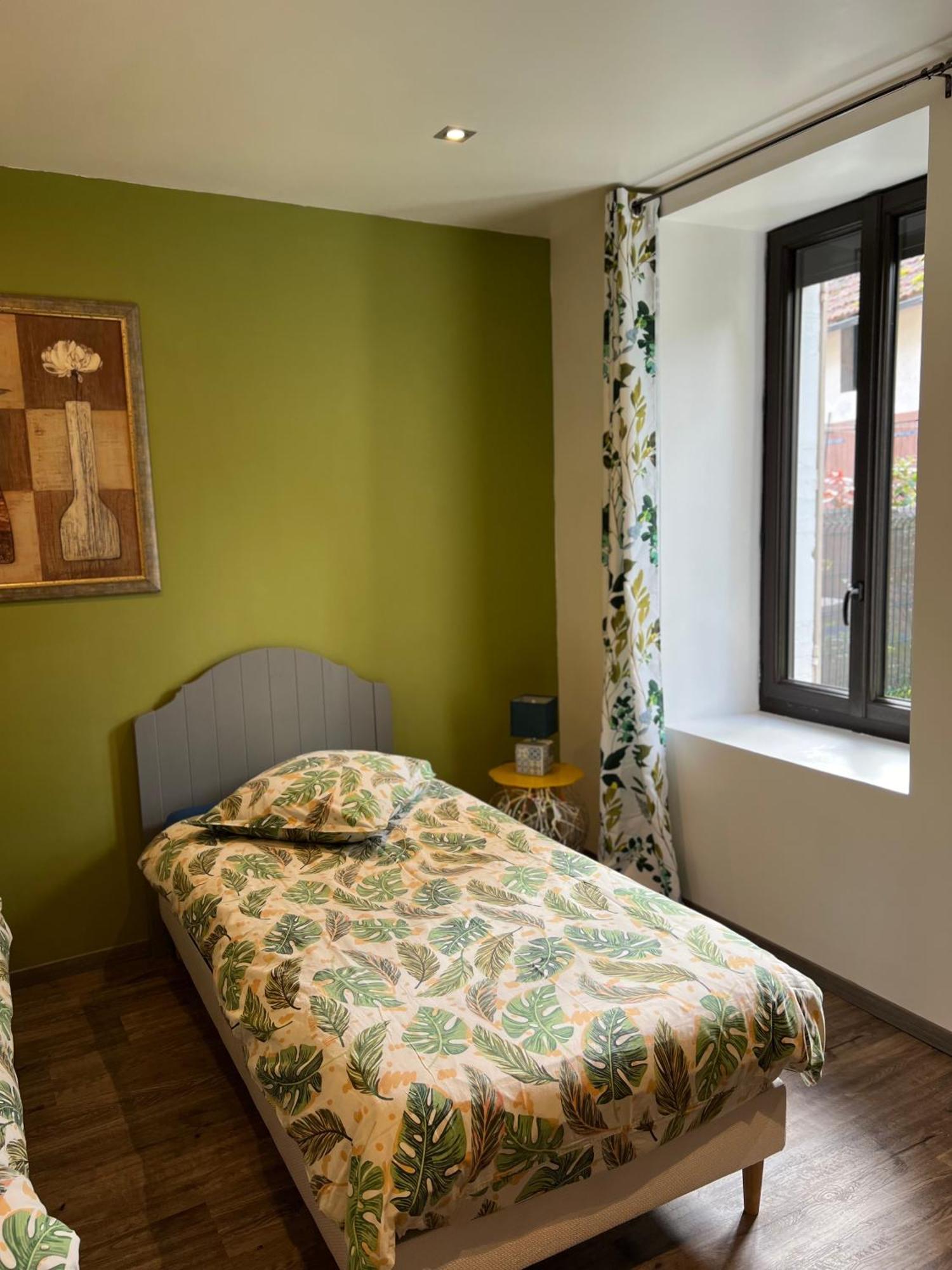 Les Haltes De La Rive Gauche Apartment Sury-pres-Lere Luaran gambar