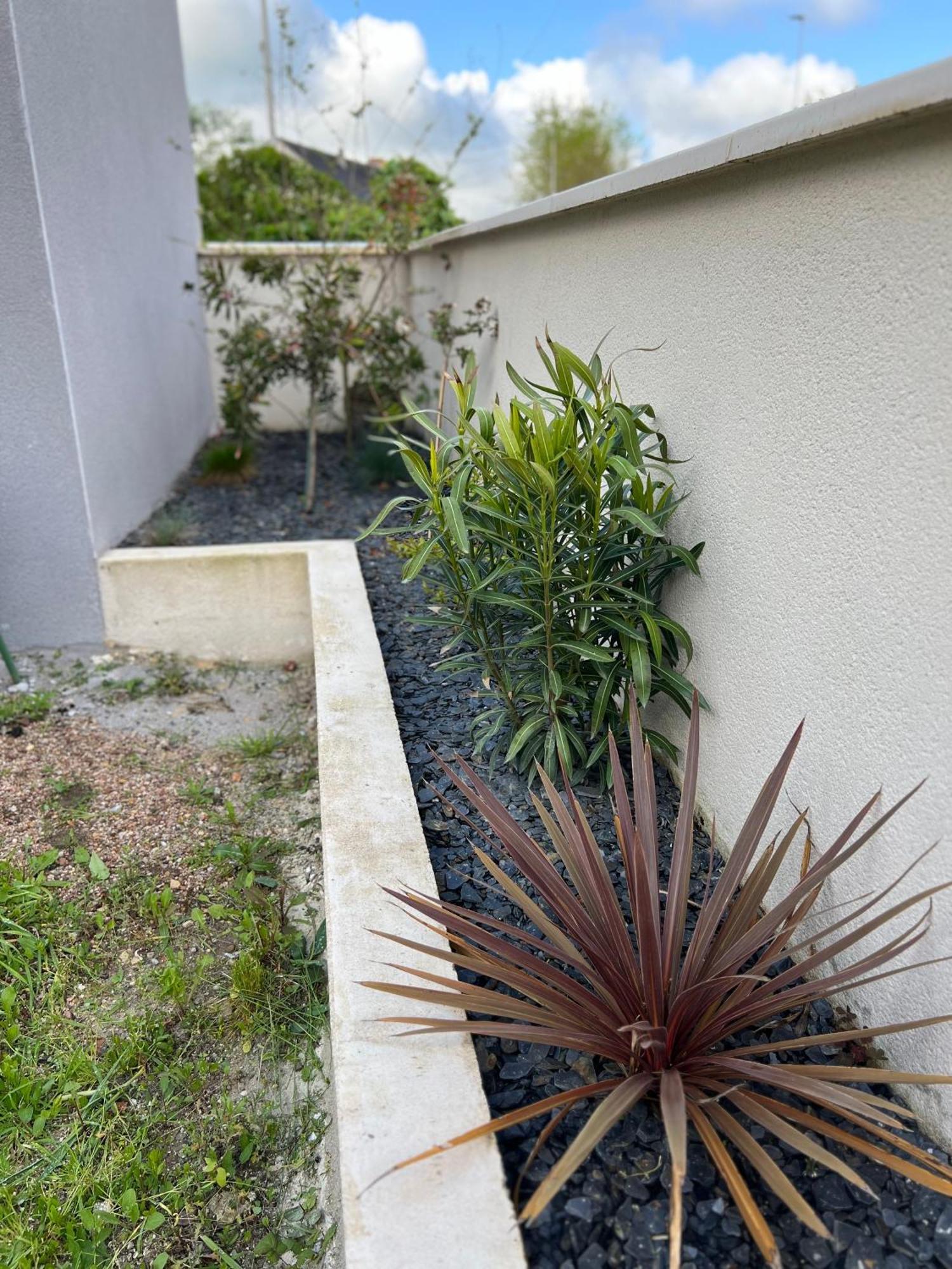 Les Haltes De La Rive Gauche Apartment Sury-pres-Lere Luaran gambar