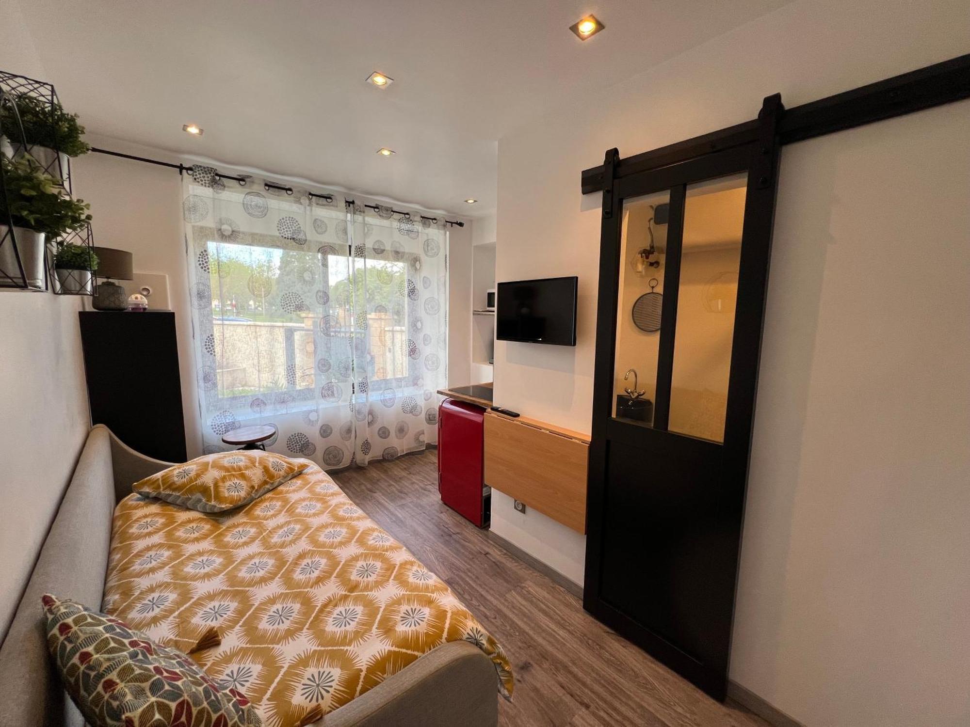 Les Haltes De La Rive Gauche Apartment Sury-pres-Lere Luaran gambar